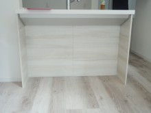 階段下のスペースを有効活用して収納を造作